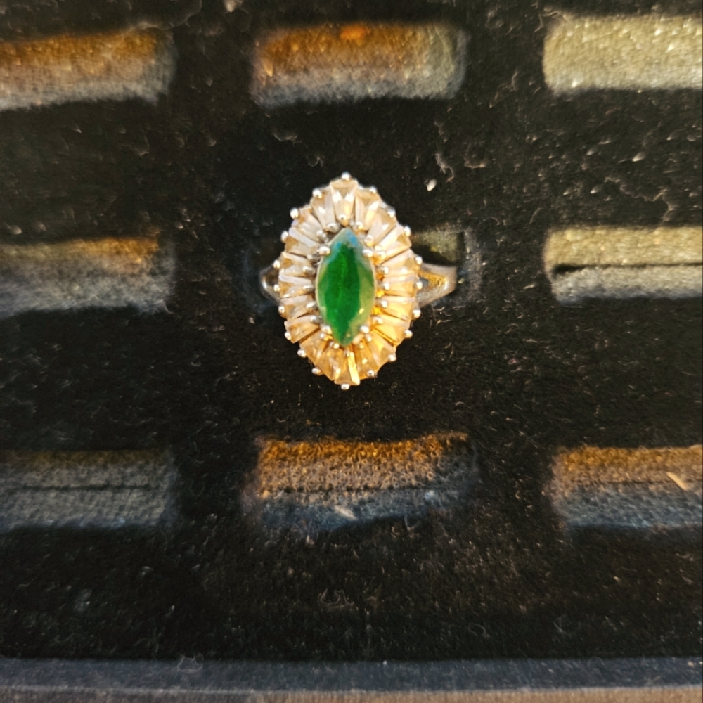 10K Solid Yellow Gold, Natural Untreated Green Jade and CZ Ring Size 7 1/4